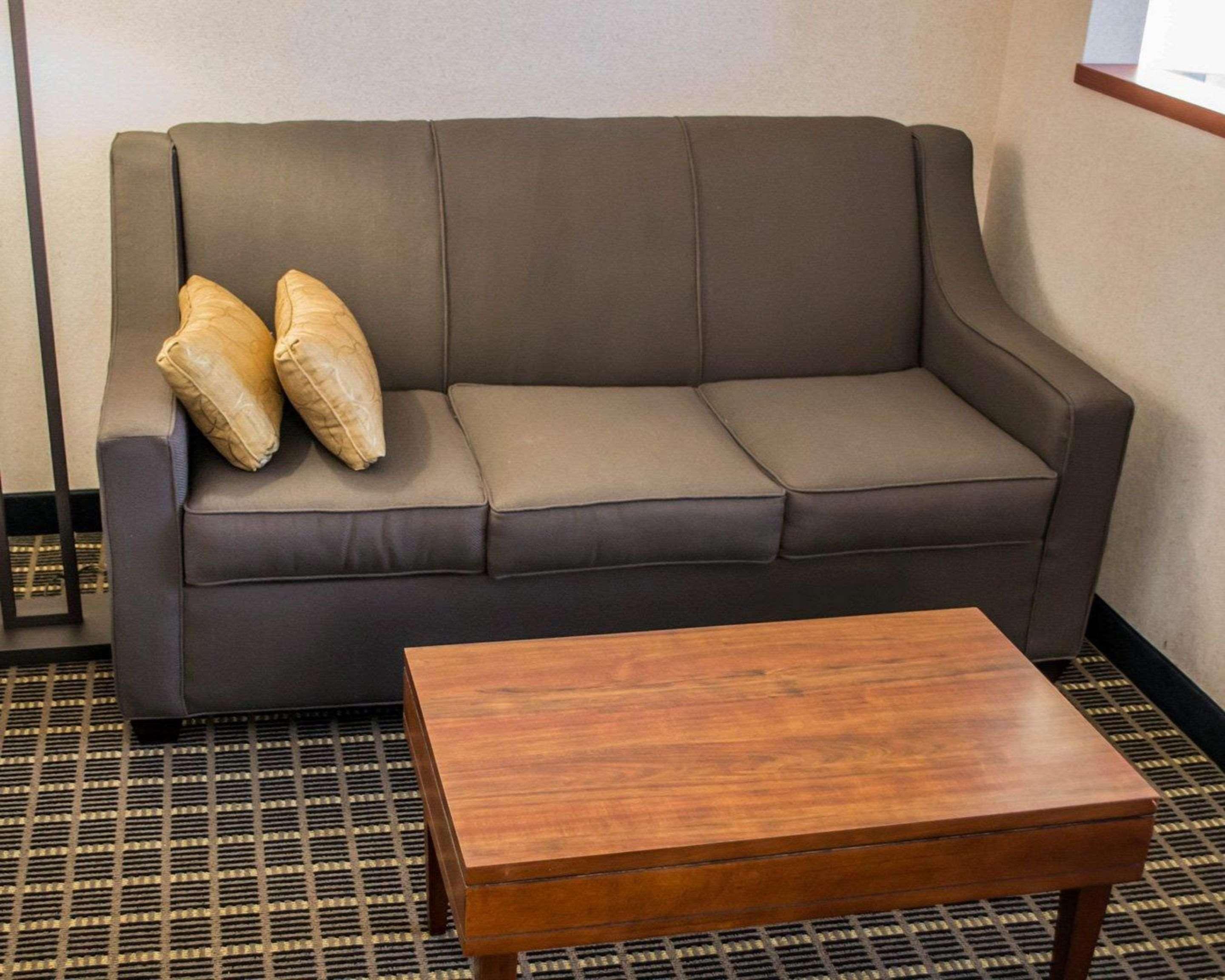 Comfort Southwest Hotel