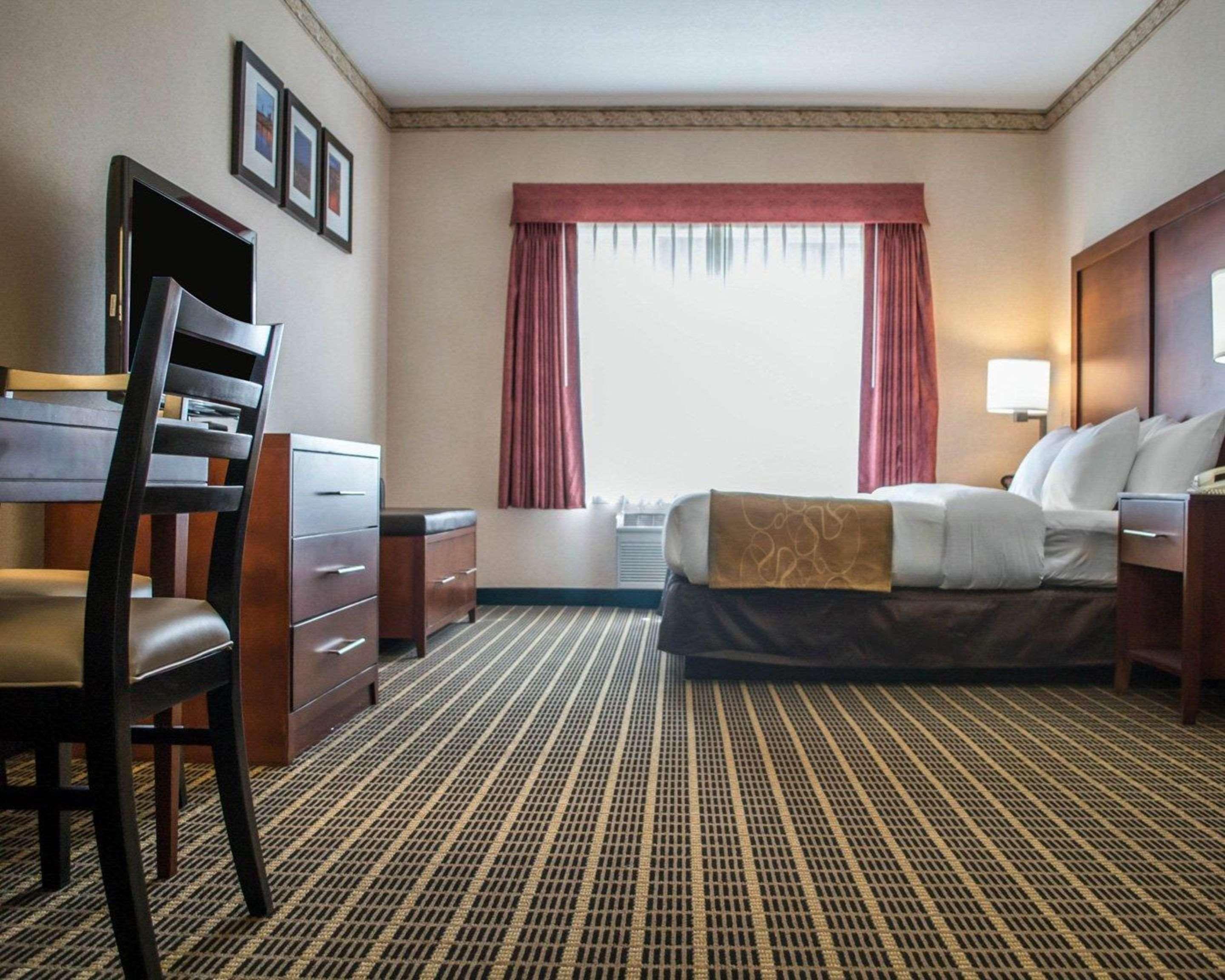 Comfort Southwest Hotel 3*